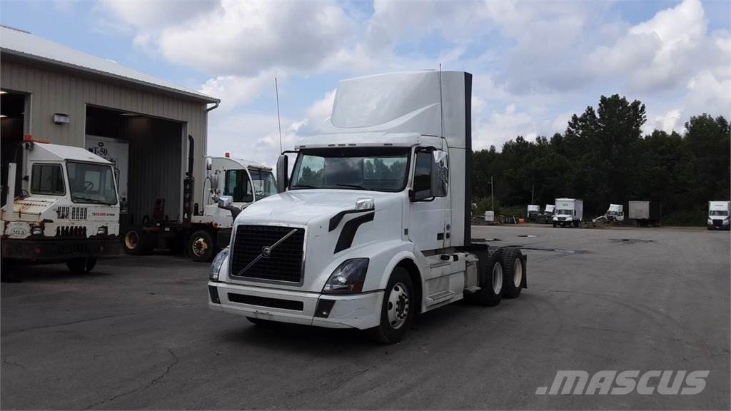 Volvo VNL300 Vilcēji
