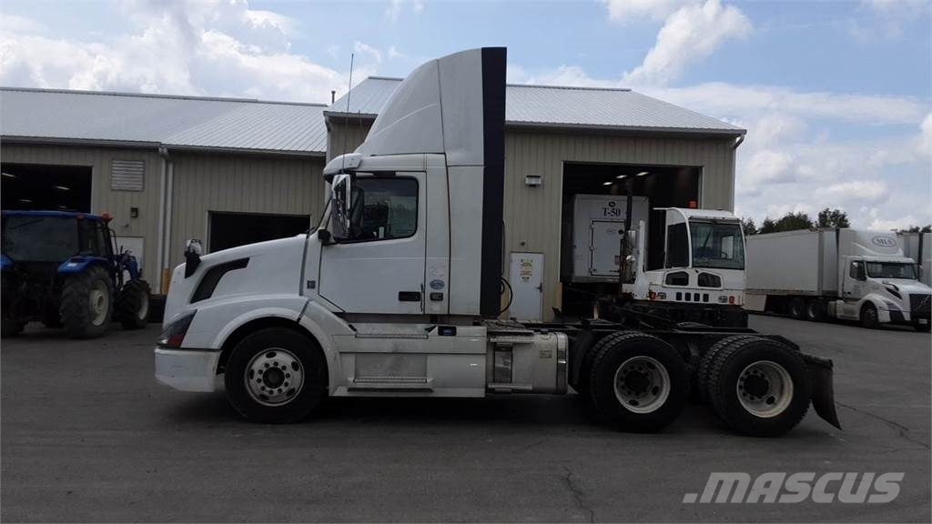 Volvo VNL300 Vilcēji