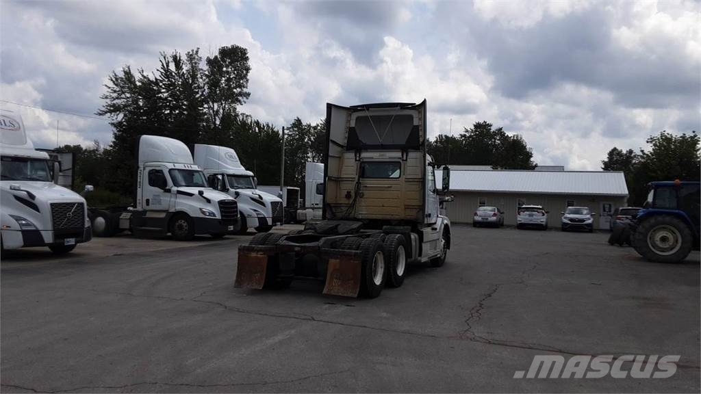 Volvo VNL300 Vilcēji