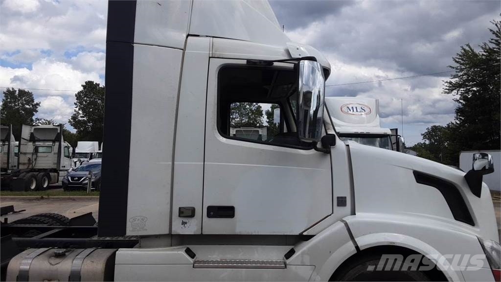 Volvo VNL300 Vilcēji