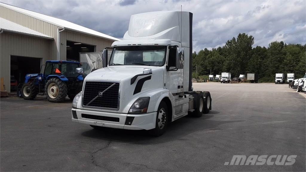 Volvo VNL300 Vilcēji