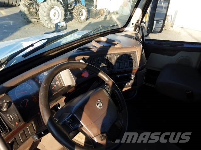 Volvo VNL300 Седельные тягачи