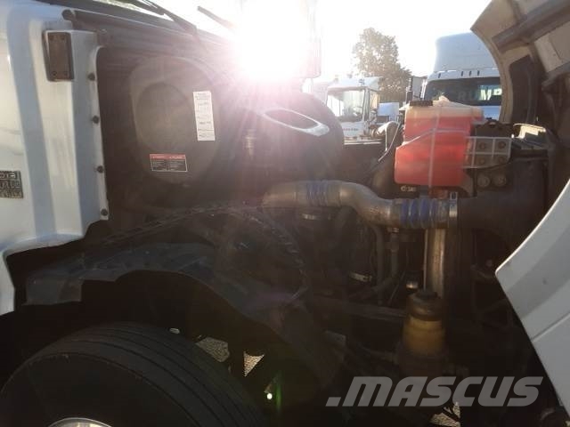 Volvo VNL300 Седельные тягачи