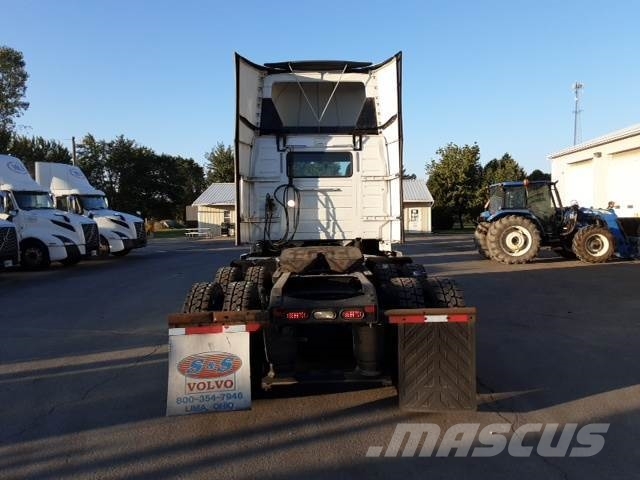 Volvo VNL300 Седельные тягачи