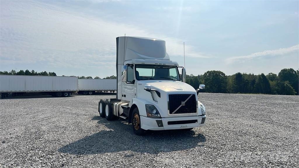 Volvo VNL300 Ciągniki siodłowe
