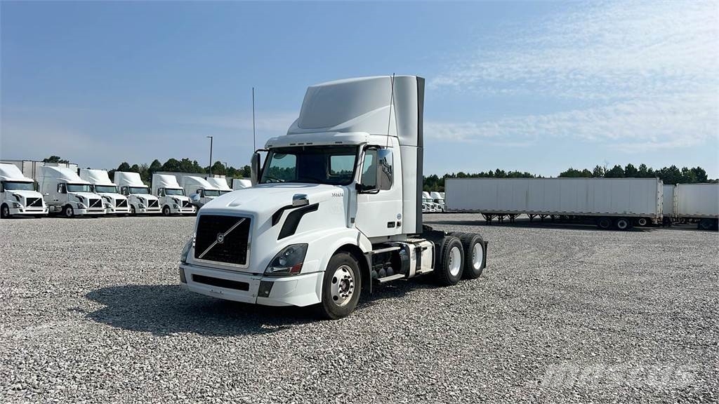 Volvo VNL300 Ciągniki siodłowe