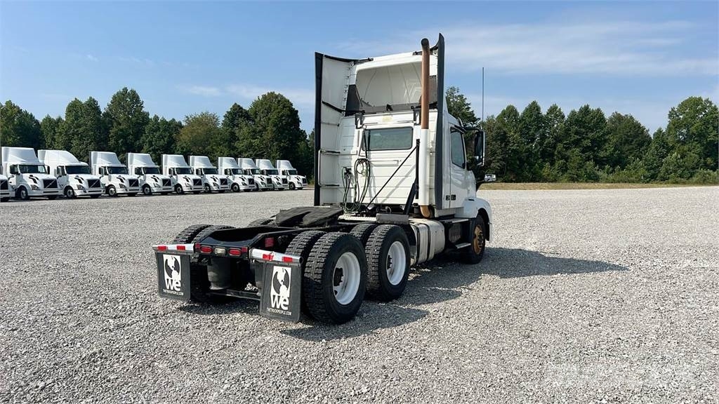 Volvo VNL300 Ciągniki siodłowe