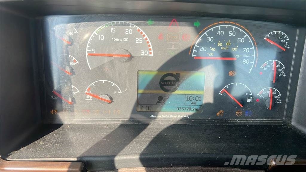 Volvo VNL300 Седельные тягачи
