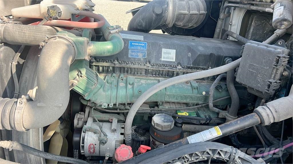 Volvo VNL300 Седельные тягачи