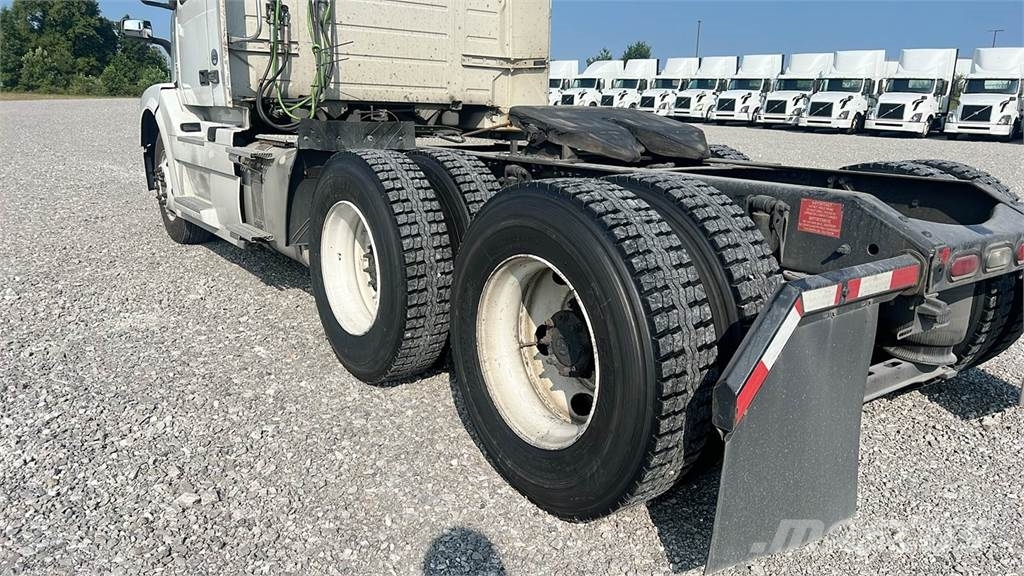 Volvo VNL300 Седельные тягачи