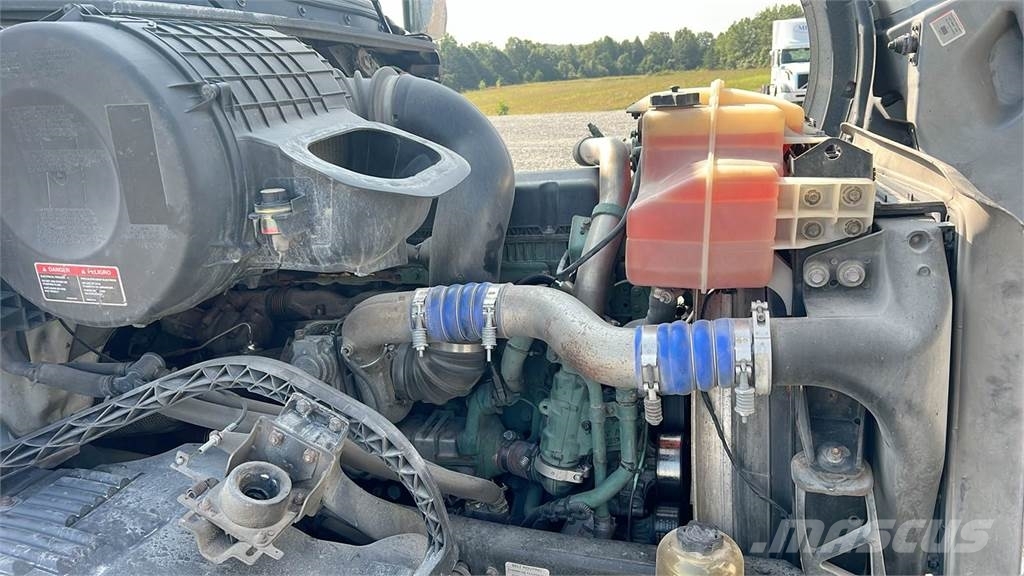 Volvo VNL300 Ciągniki siodłowe