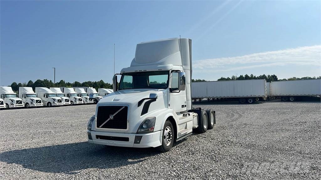 Volvo VNL300 Ciągniki siodłowe