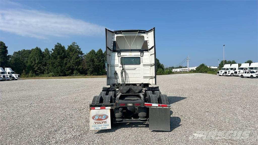 Volvo VNL300 Ciągniki siodłowe