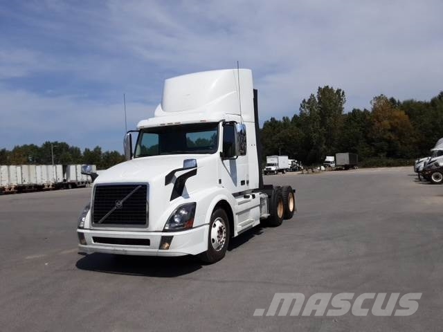 Volvo VNL300 Vilcēji