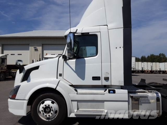 Volvo VNL300 Vilcēji