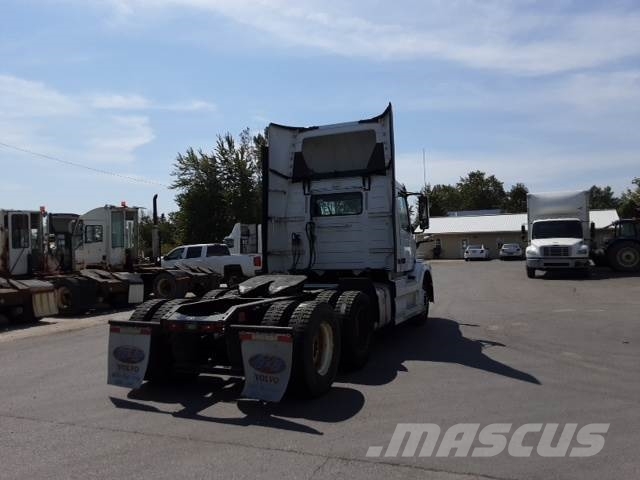 Volvo VNL300 Vilcēji