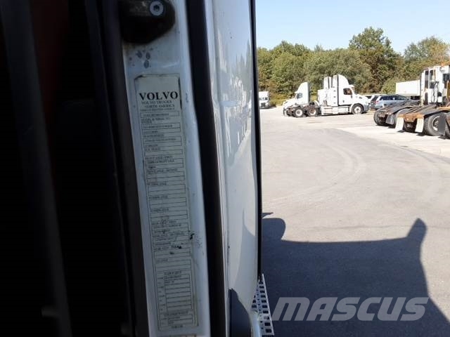 Volvo VNL300 Седельные тягачи