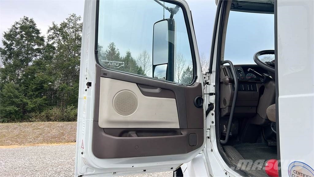Volvo VNL300 Седельные тягачи