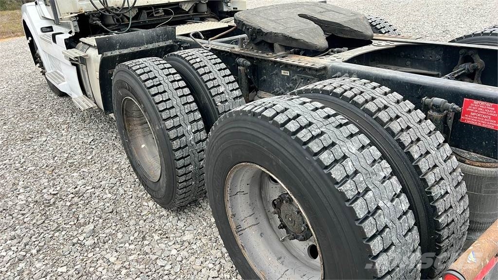 Volvo VNL300 Седельные тягачи