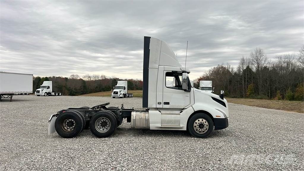 Volvo VNL300 Vilcēji
