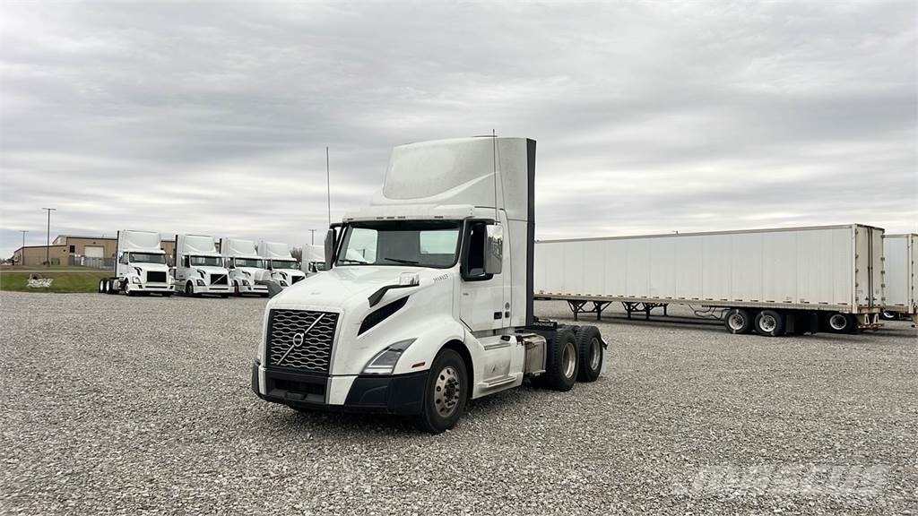 Volvo VNL300 Vilcēji