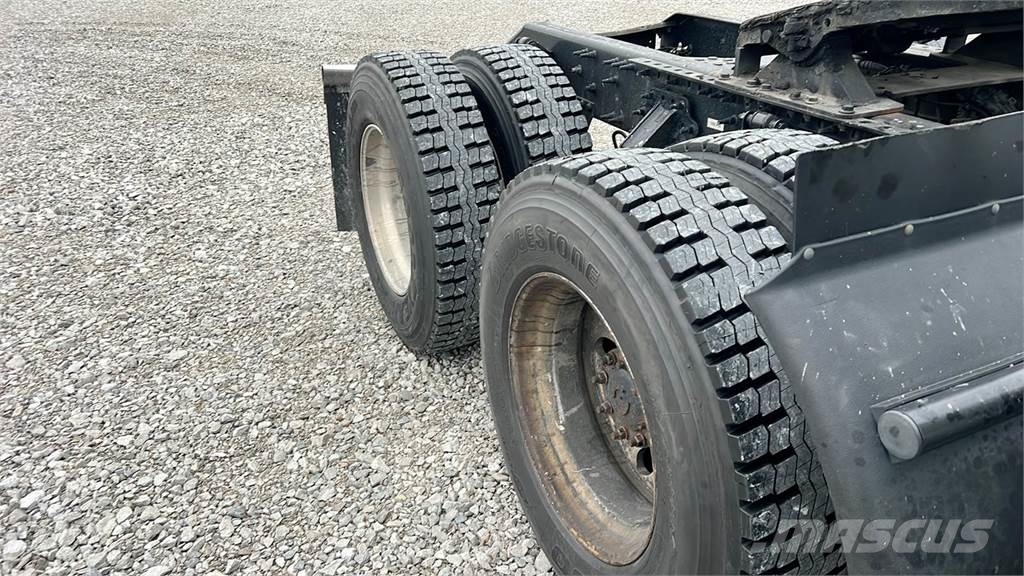 Volvo VNL300 Седельные тягачи