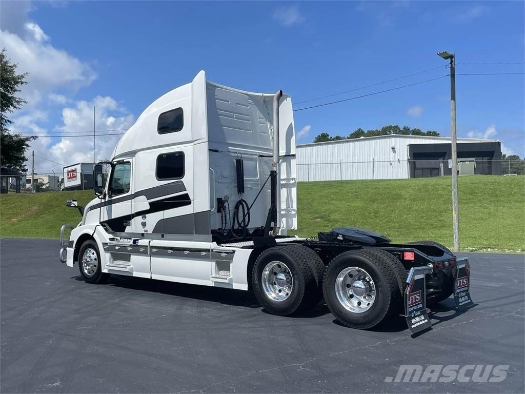 Volvo VNL64T780 Tegljači