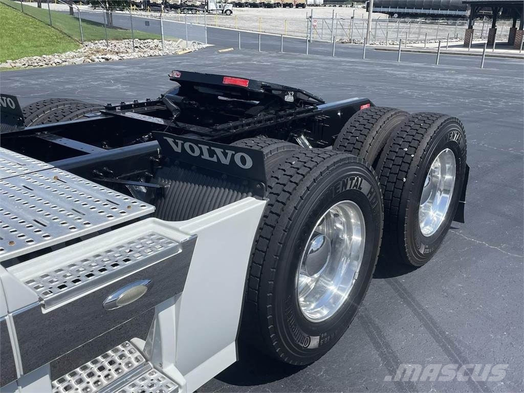 Volvo VNL64T780 Tegljači