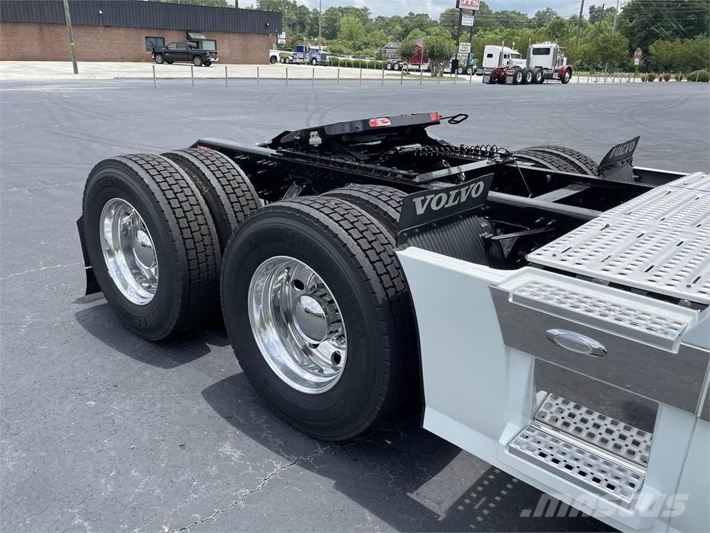 Volvo VNL64T780 Tegljači
