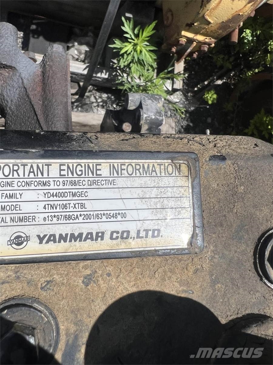 Yanmar 4TNV106-XTBL Motori