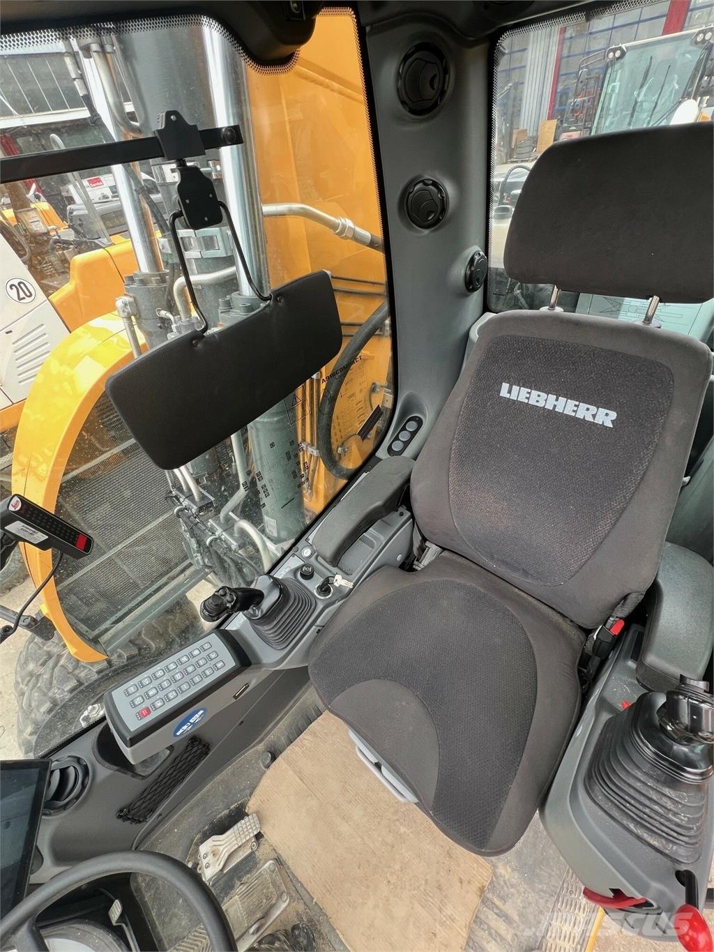 Liebherr A 916 Compact Litronic G6.0-D Mobilbagger