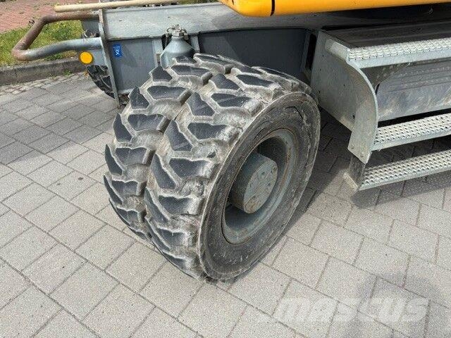 Liebherr A 918 Compact Excavadoras de ruedas