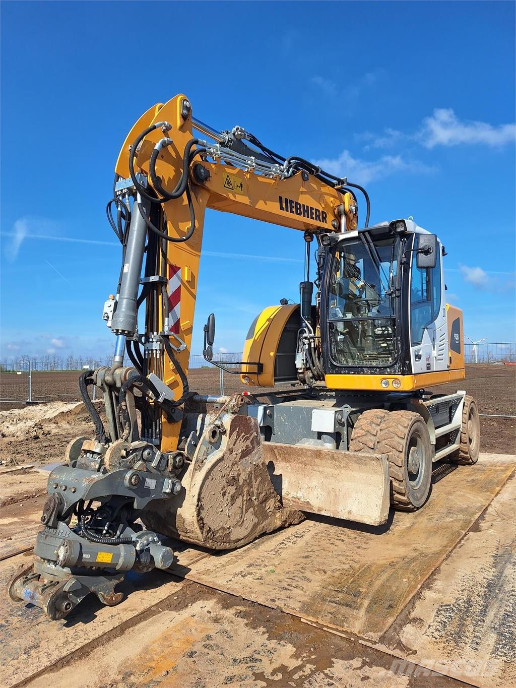 Liebherr A 918 Compact G6.0-D Litronic Excavadoras de ruedas