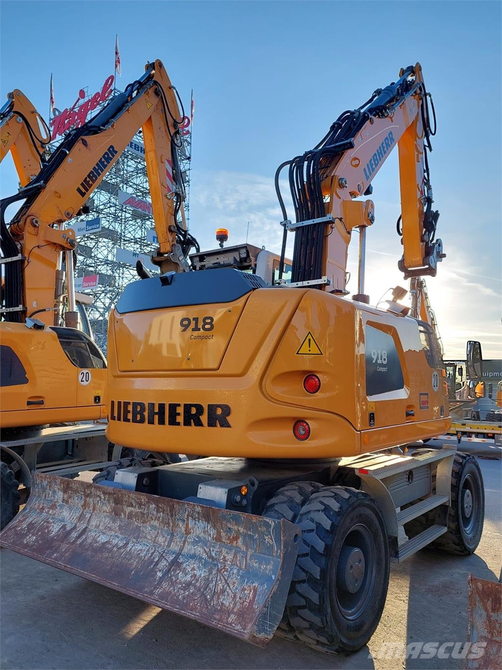 Liebherr A 918 Compact G6.0-D Litronic Excavadoras de ruedas