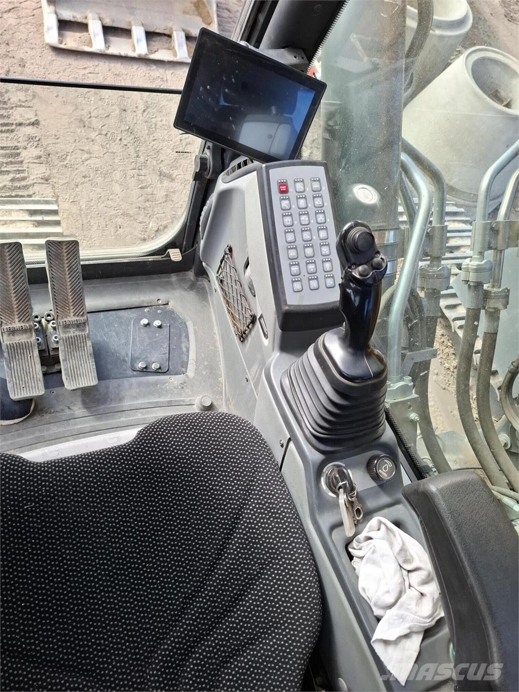 Liebherr R 930 NLC Litronic G8.0-D Beltegraver