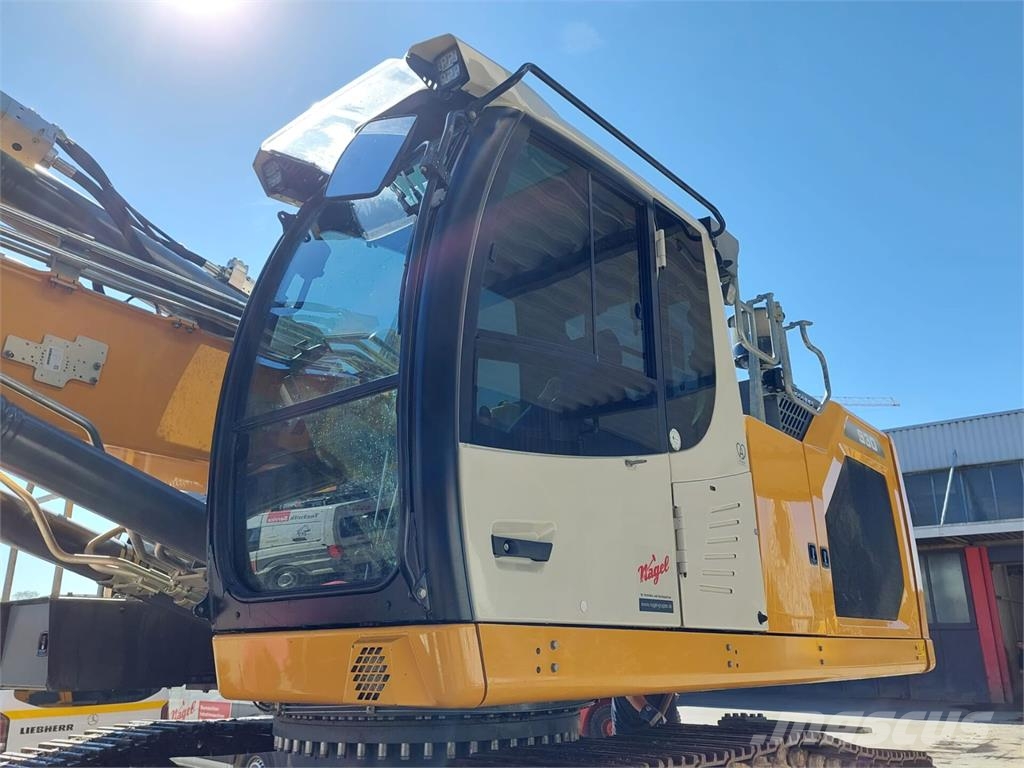 Liebherr R 930 NLC Litronic G8.0-D 履带挖掘机