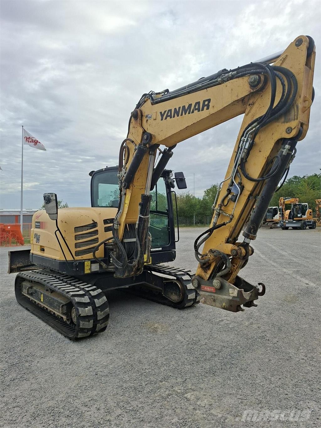 Yanmar SV 85-2PB حفارات زحافة