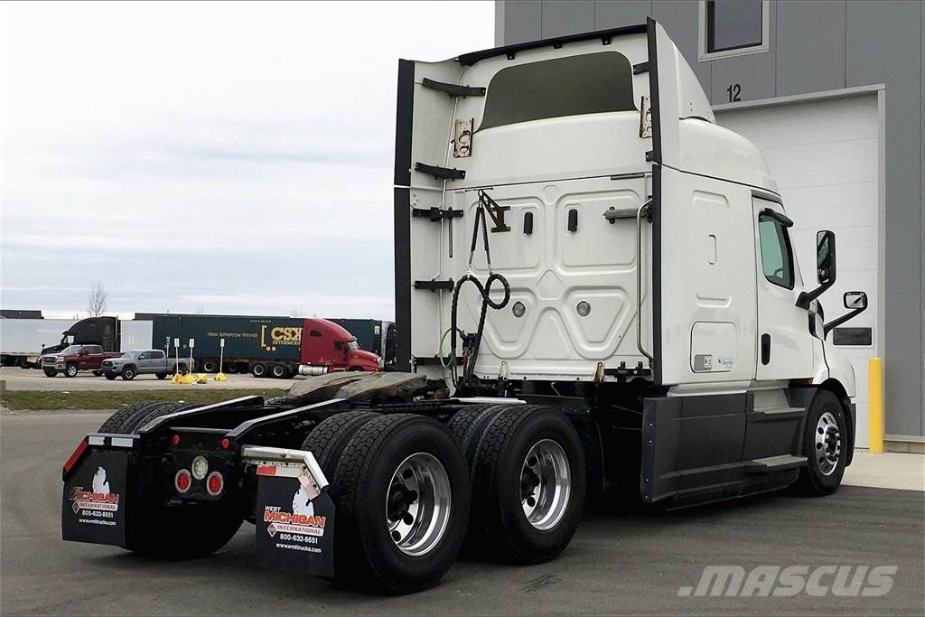 Freightliner Corp. CASCADIA Tegljači