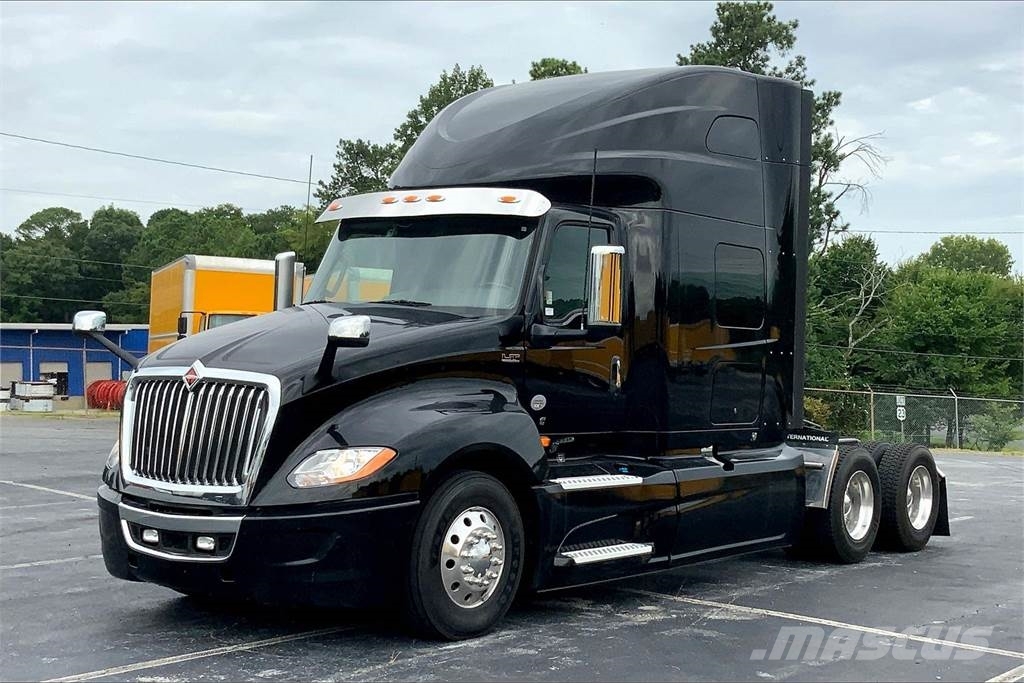 International LT625 6x4 Prime Movers
