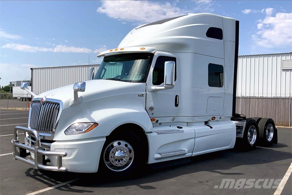 International LT625 6x4 Prime Movers