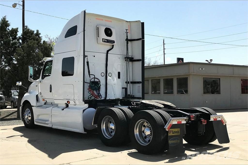International LT625 6x4 Prime Movers