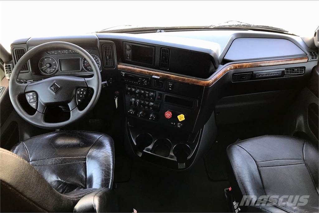 International LT625 6x4 Prime Movers