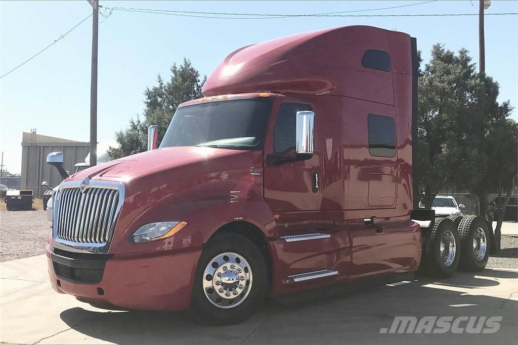 International LT625 6x4 Prime Movers