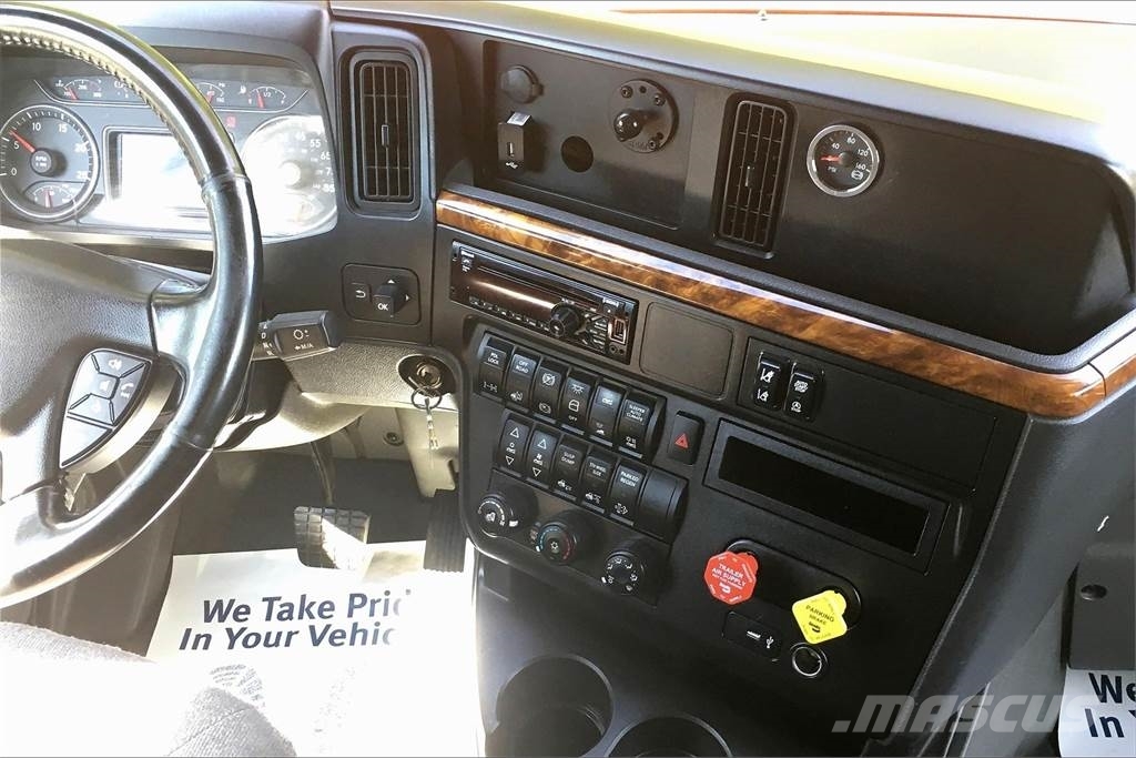 International LT625 6x4 Prime Movers