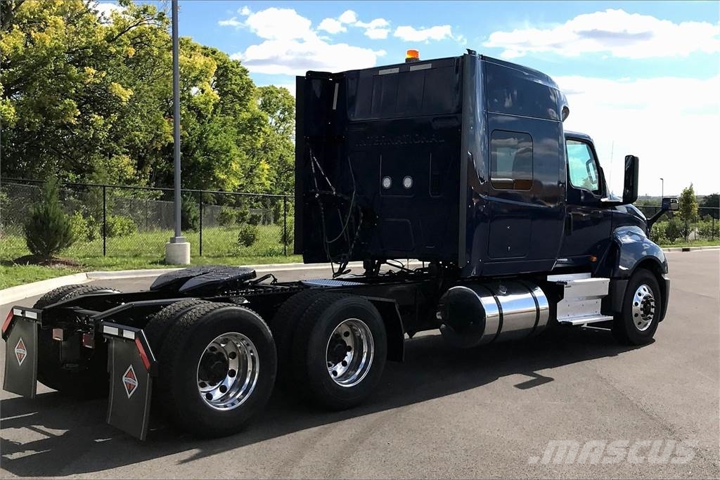 International LT625 6x4 Prime Movers