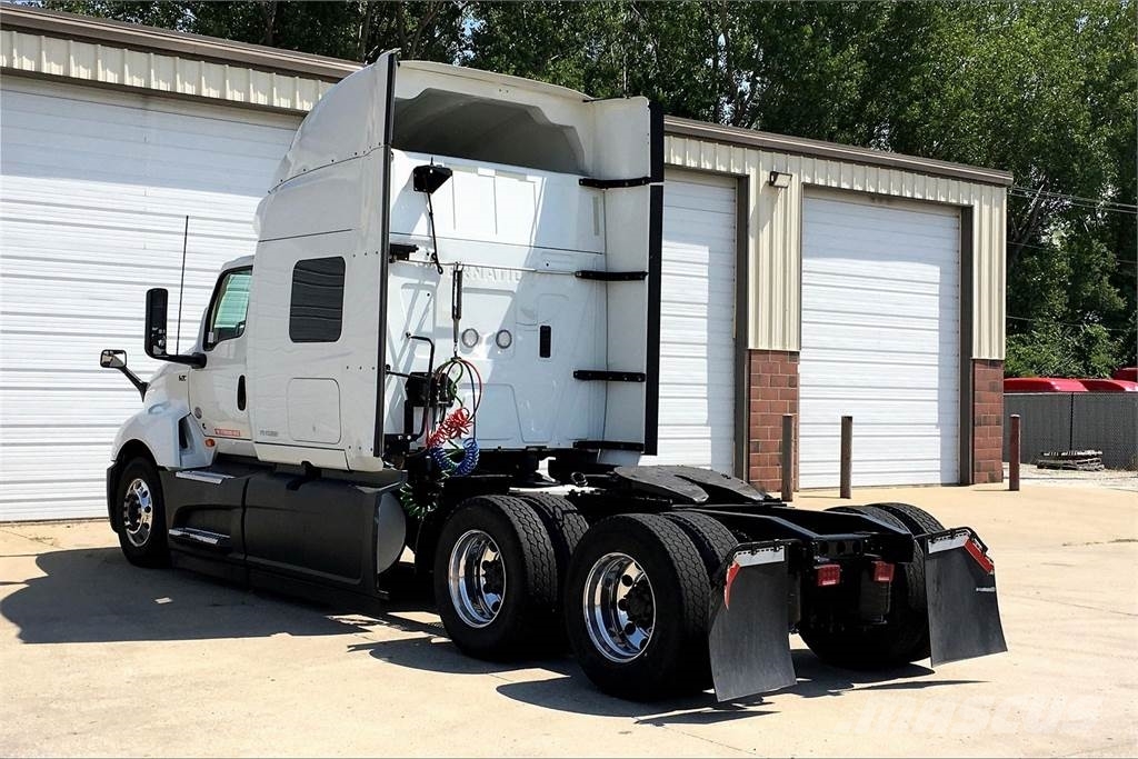 International LT625 6x4 Prime Movers