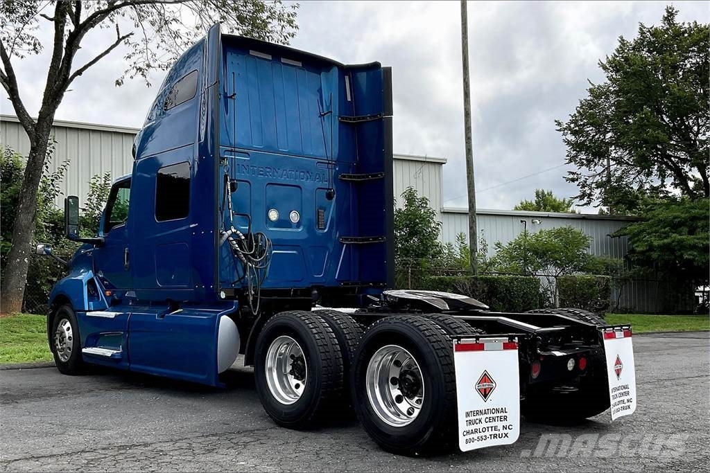 International LT625 6x4 Prime Movers
