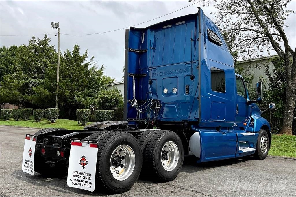 International LT625 6x4 Prime Movers