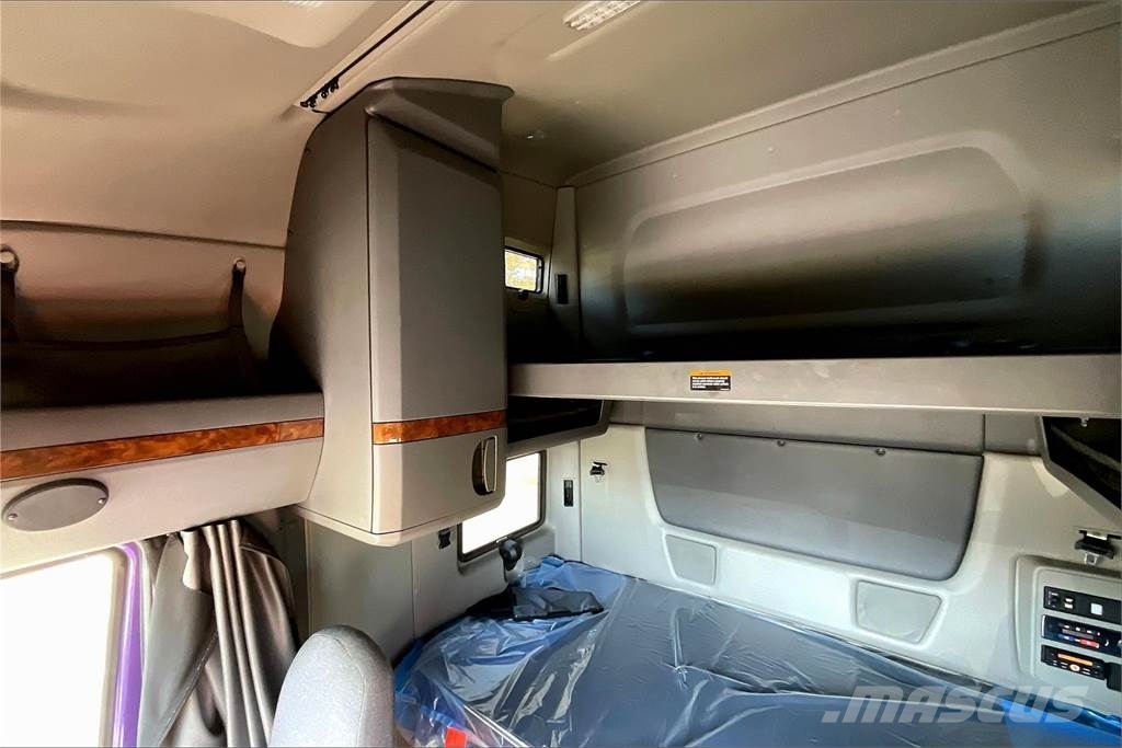 International LT625 6x4 Prime Movers