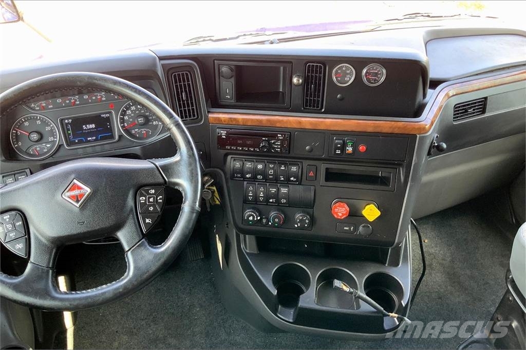 International LT625 6x4 Prime Movers